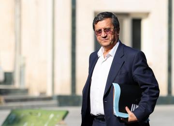 Iran Replaces Central Bank Governor Amid Currency Turmoil