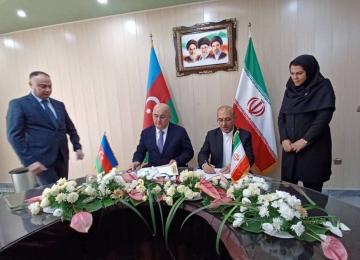 Iran, Azerbaijan Ink Customs Co-op MOU